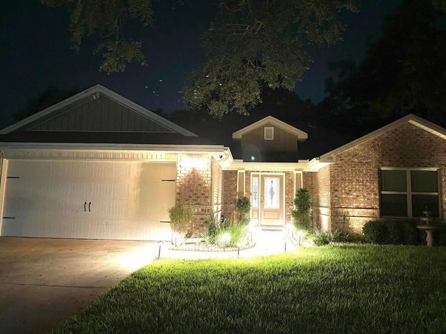 109 Thornhill Road, Fort Walton Beach, FL 32547