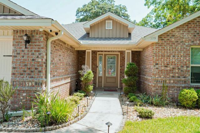 109 Thornhill Road, Fort Walton Beach, FL 32547