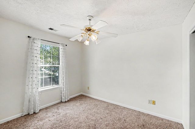 1213 Pleasant Ridge Drive, Lexington, KY 40509