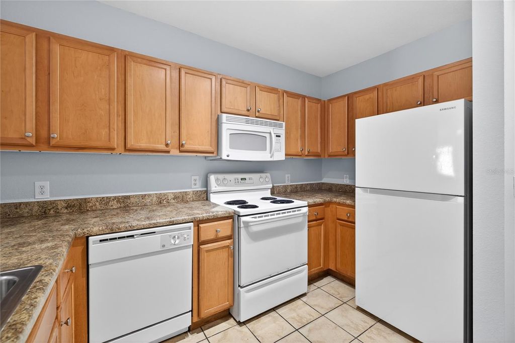 Image 12 of property listing at 5550 E MICHIGAN STREET 3306, Orlando, FL 32822