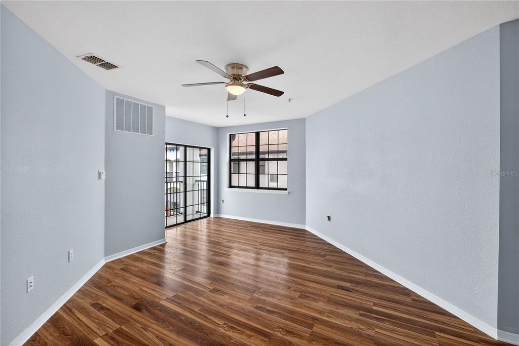 Image 4 of property listing at 5550 E MICHIGAN STREET 3306, Orlando, FL 32822