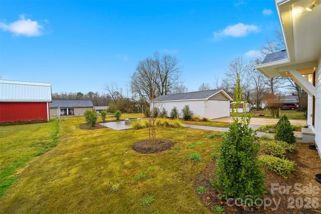 1022 E Main Street, Maiden, NC 28650