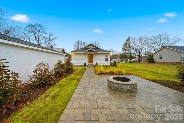 1022 E Main Street, Maiden, NC 28650