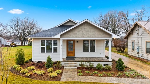 1022 E Main Street, Maiden, NC 28650