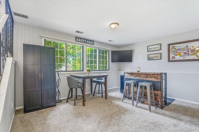 8575 Yalta Lane NE, Circle Pines, MN 55014