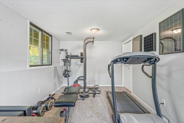 8575 Yalta Lane NE, Circle Pines, MN 55014
