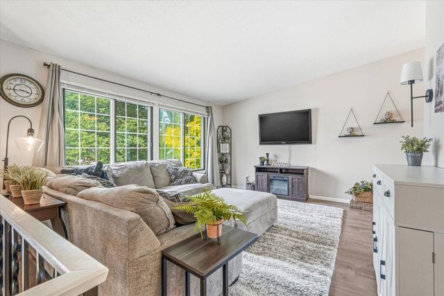 8575 Yalta Lane NE, Circle Pines, MN 55014