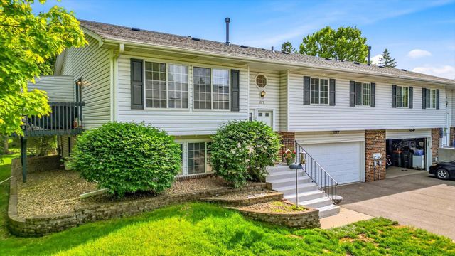 8575 Yalta Lane NE, Circle Pines, MN 55014
