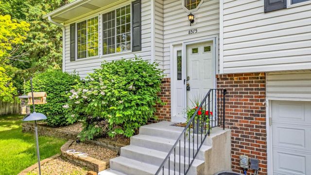 8575 Yalta Lane NE, Circle Pines, MN 55014