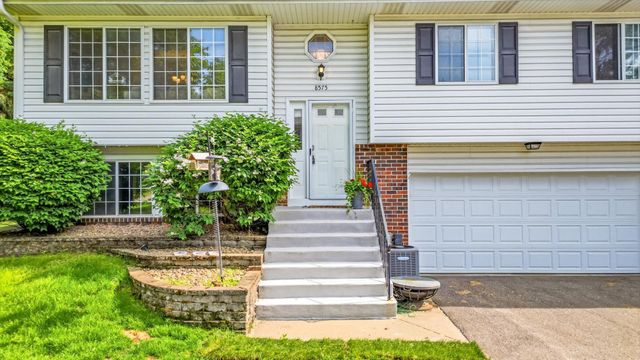8575 Yalta Lane NE, Circle Pines, MN 55014
