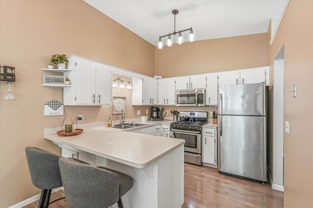 8575 Yalta Lane NE, Circle Pines, MN 55014