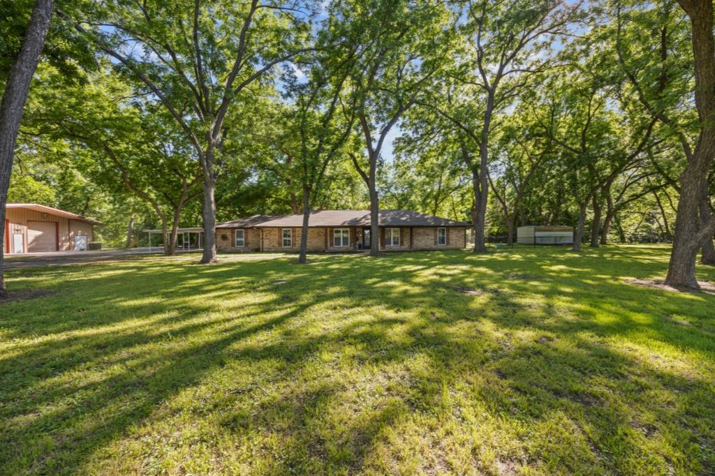 3280 Shady Grove Road, Midlothian, TX 76065