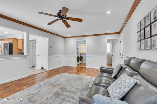 216 Doe Road, Toms River, NJ 08753