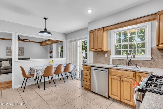 216 Doe Road, Toms River, NJ 08753