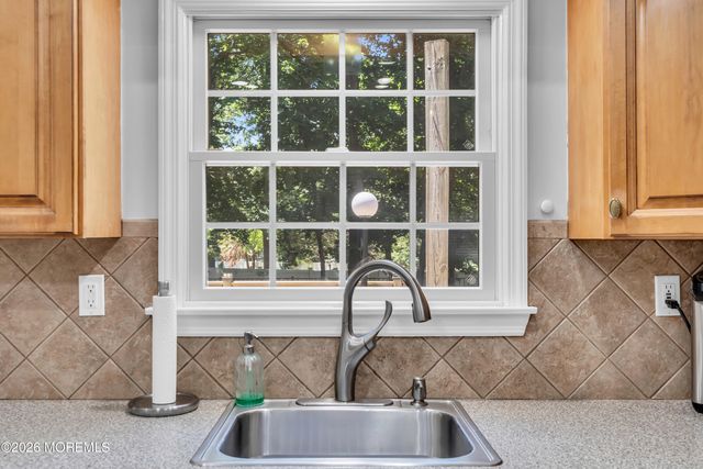 216 Doe Road, Toms River, NJ 08753
