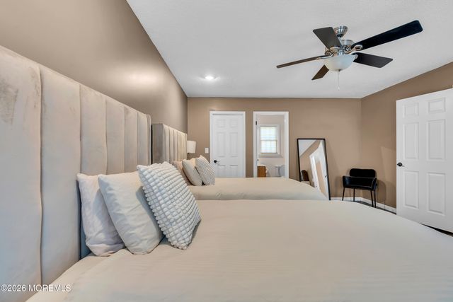 216 Doe Road, Toms River, NJ 08753