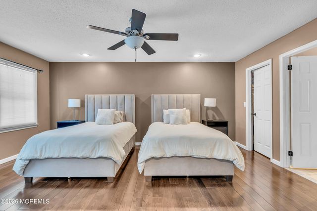 216 Doe Road, Toms River, NJ 08753