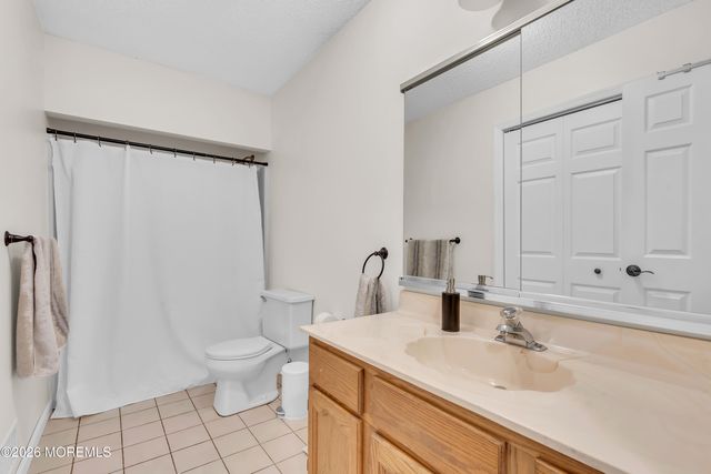 216 Doe Road, Toms River, NJ 08753