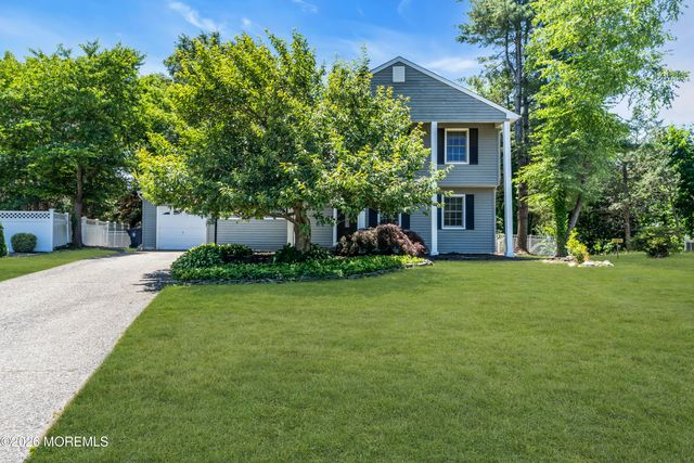216 Doe Road, Toms River, NJ 08753
