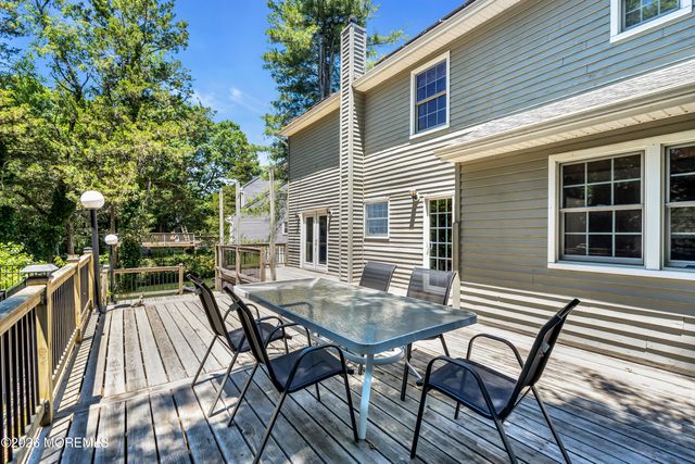 216 Doe Road, Toms River, NJ 08753