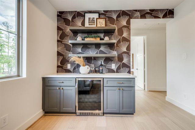 7512 Shadyvilla Lane, Houston, TX 77055