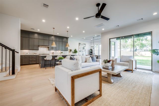 7512 Shadyvilla Lane, Houston, TX 77055