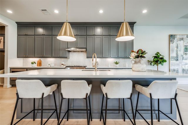 7512 Shadyvilla Lane, Houston, TX 77055