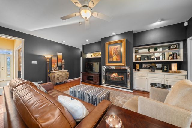 404 Peninsula Drive, Hot Springs, AR 71901