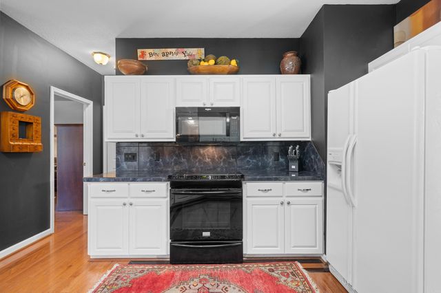 404 Peninsula Drive, Hot Springs, AR 71901