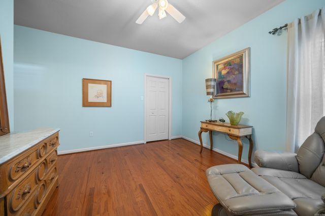 404 Peninsula Drive, Hot Springs, AR 71901