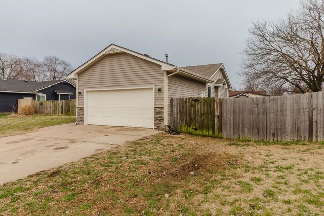 523 W Maywood St, Wichita, KS 67217