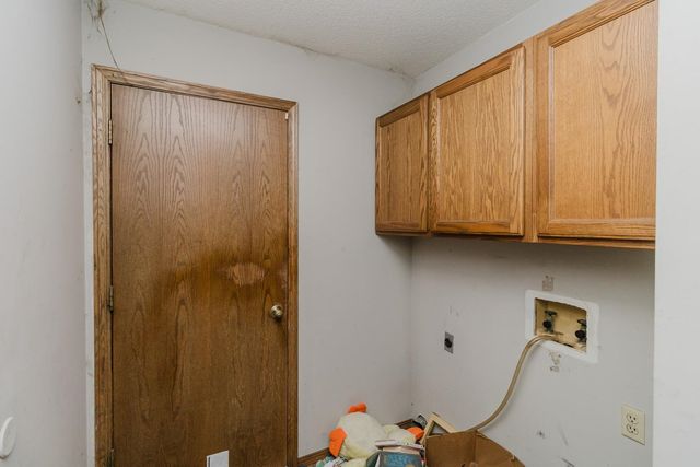 523 W Maywood St, Wichita, KS 67217