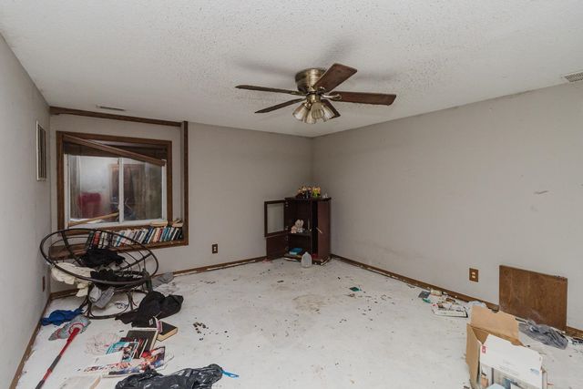 523 W Maywood St, Wichita, KS 67217