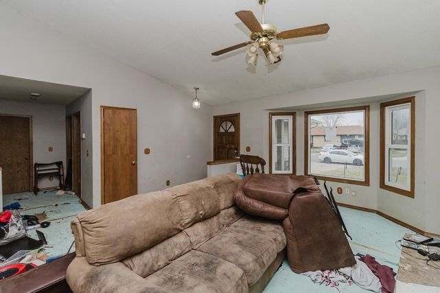 523 W Maywood St, Wichita, KS 67217