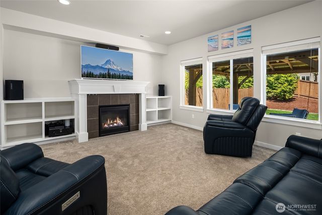 8223 49th Street NE, Marysville, WA 98270