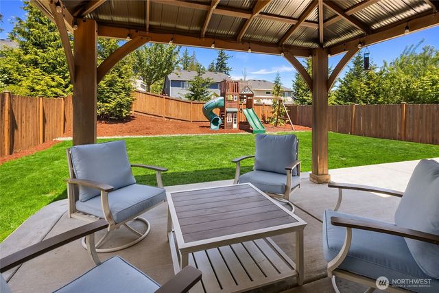 8223 49th Street NE, Marysville, WA 98270
