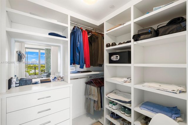 360 Ocean Drive 905S, Key Biscayne, FL 33149