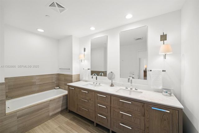 360 Ocean Drive 905S, Key Biscayne, FL 33149