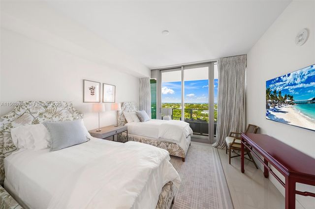 360 Ocean Drive 905S, Key Biscayne, FL 33149