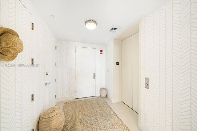 360 Ocean Drive 905S, Key Biscayne, FL 33149