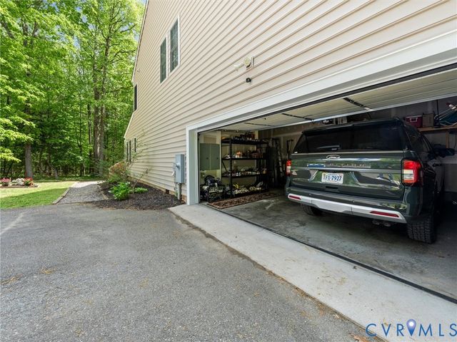 2505 Crest Hollow Ct, Goochland, VA 23063