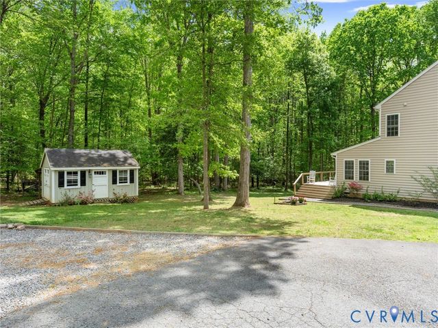 2505 Crest Hollow Ct, Goochland, VA 23063