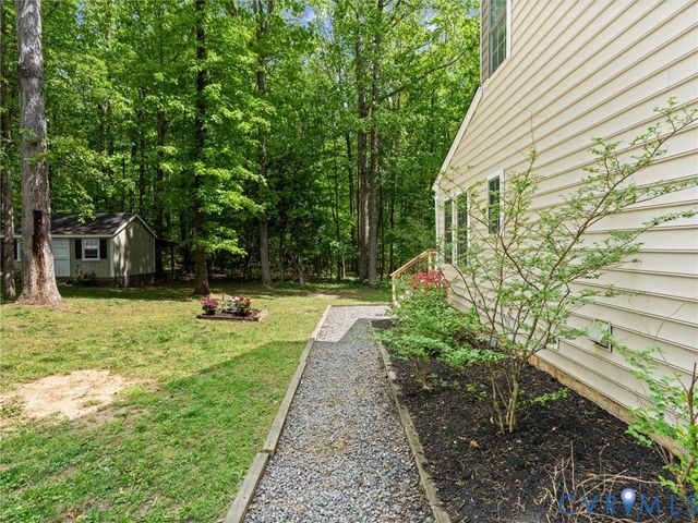 2505 Crest Hollow Ct, Goochland, VA 23063
