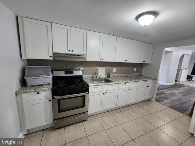 1813 AIKEN ST, Baltimore, MD 21213