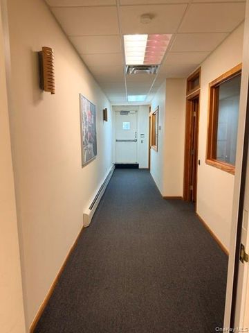 29 E Merrick Road, Valley Stream, NY 11580
