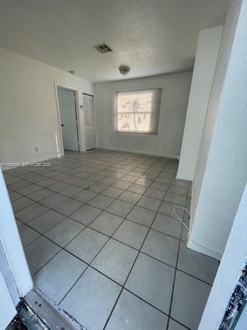 1028 NW 6th Ave, Fort Lauderdale, FL 33311