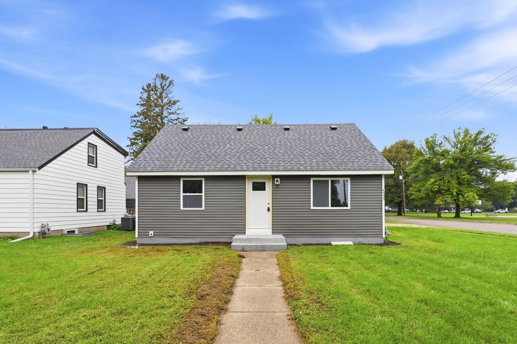 4533 Welcome Avenue N, Crystal, MN 55422 — exterior
