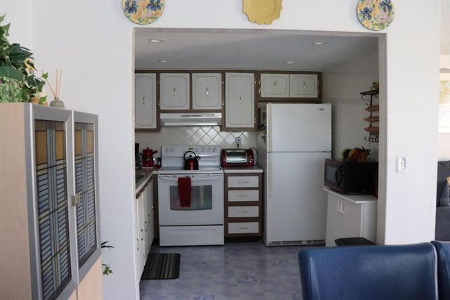 168 Burgundy D, Delray Beach, FL 33484