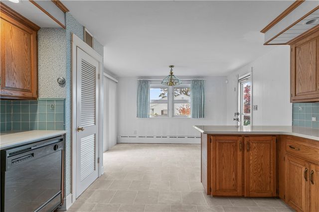 64 Kenyon Road, Tiverton, RI 02878