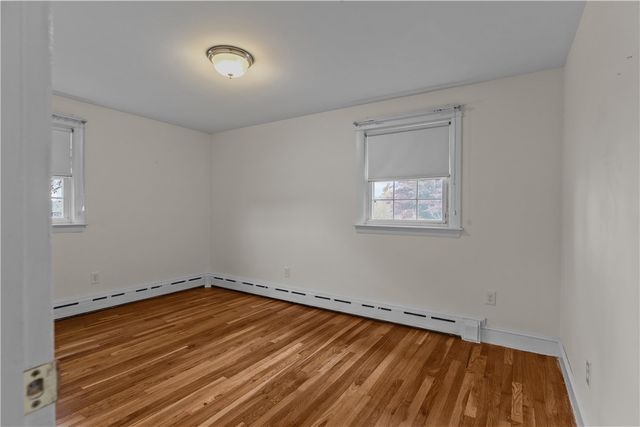 64 Kenyon Road, Tiverton, RI 02878